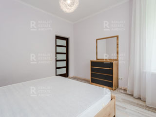 Apartament cu 2 camere, 140 m², Râșcani, Chișinău foto 2