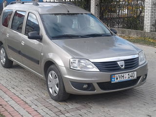 Dacia Logan foto 1