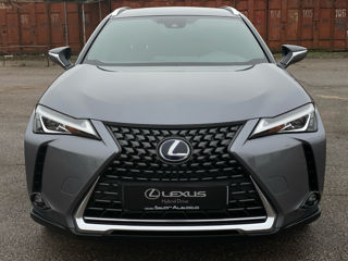 Lexus UX foto 2