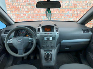 Opel Zafira foto 8