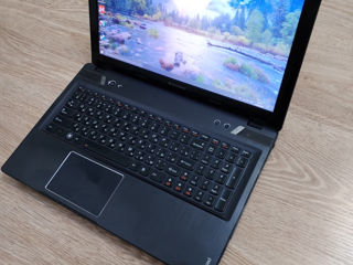 Counter Strike 2 Lenovo IdeaPad Y580