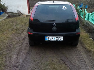 Opel Corsa foto 2