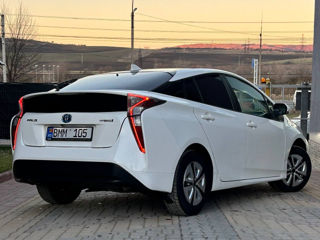 Toyota Prius foto 2