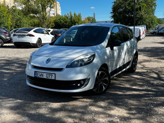 Renault Grand Scenic foto 2