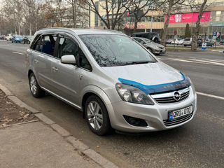 Opel Zafira foto 9