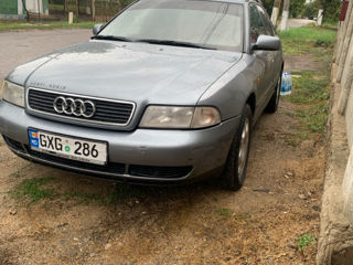 Audi A4 foto 2