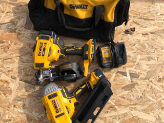 Продаю 2 нейлера Dewalt