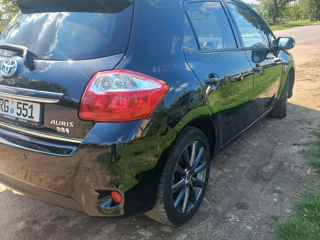 Toyota Auris foto 3