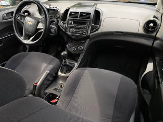 Chevrolet Aveo foto 7