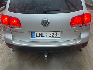 Volkswagen Touareg foto 2