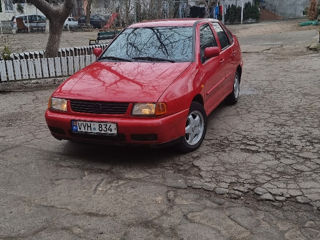 Volkswagen Polo foto 2