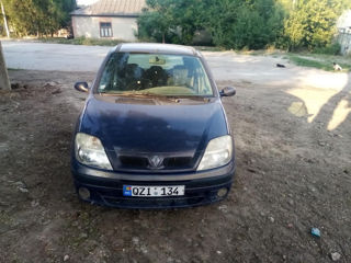 Renault Scenic foto 1