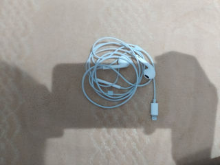 EarPods (Lightning Connector) foto 1