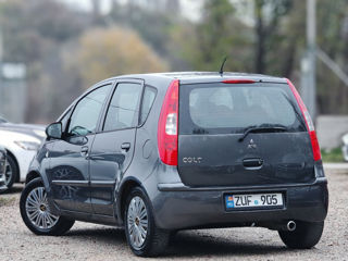 Mitsubishi Colt foto 4