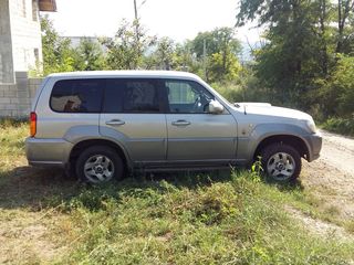 Hyundai Terracan Kia Carnival foto 2