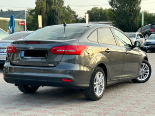 Ford Focus foto 4