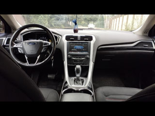 Ford Fusion foto 7