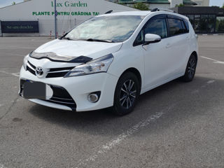 Toyota Verso foto 8