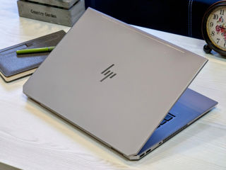 HP ZBook Studio G5 IPS (Core i7 8750H/32Gb DDR4/1TB SSD/Nvidia Quadro P1000/15.6" FHD IPS) foto 9