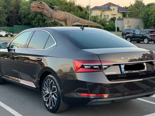 Skoda Superb foto 4