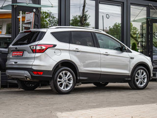 Ford Kuga foto 2