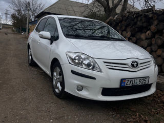 Toyota Auris foto 2