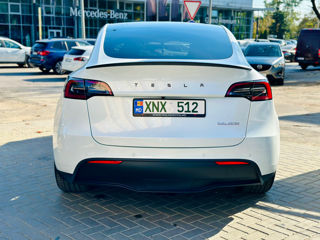 Tesla Model Y foto 4