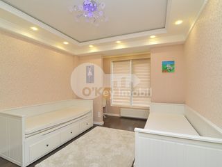 Centru !!bloc nou, zonă de parc, 350 € ! foto 3