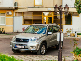 Toyota Rav 4 foto 4