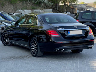 Mercedes E-Class foto 5