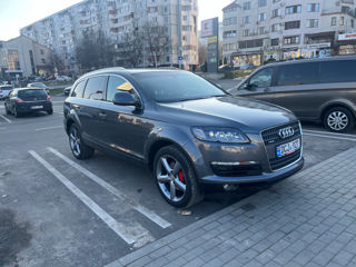 Audi Q7 foto 2