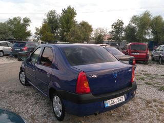 Dacia Logan foto 2