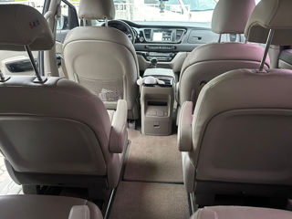 KIA Carnival фото 4