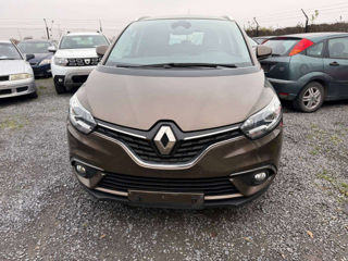 Renault Grand Scenic foto 2