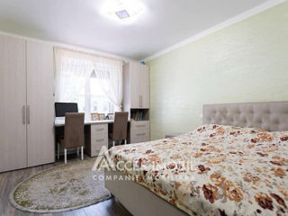 Apartament cu 3 camere, 92 m², Buiucani, Chișinău foto 5