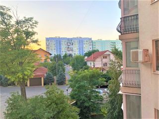 Apartament cu 2 camere, 90 m², Centru, Chișinău foto 9