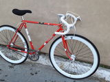 Vind bicicleta de sosea din Franta. Fixed gear. foto 2