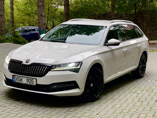 Skoda Superb foto 2