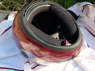 Шлем мото  made in Italia и дождевик мото + куртка красная foto 2
