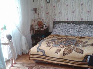 apartament cu 3 odai pret negociabil foto 4