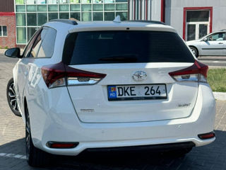 Toyota Auris foto 3