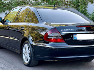 Mercedes E-Class foto 4