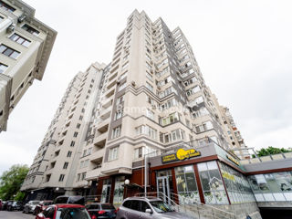 Apartament cu 3 camere, 90 m², Centru, Chișinău foto 1