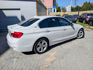 BMW 3 Series foto 3