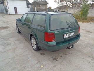 Volkswagen Passat foto 4