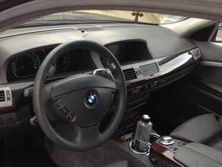 BMW 7 Series foto 3