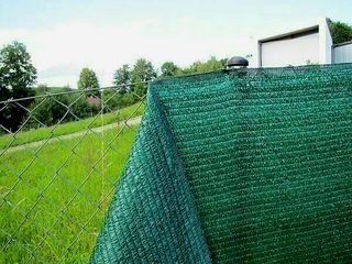 Gard verde de plasa metalica cu frunze artificiale. foto 10