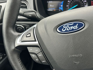 Ford Fusion foto 11