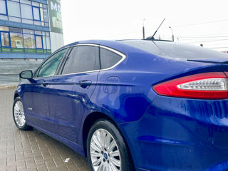 Ford Fusion foto 4