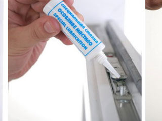 Замена уплотнителей на пластиковых окон прижимной . Ремонт, чистка,регулировка и смазка фурнитуры. foto 10